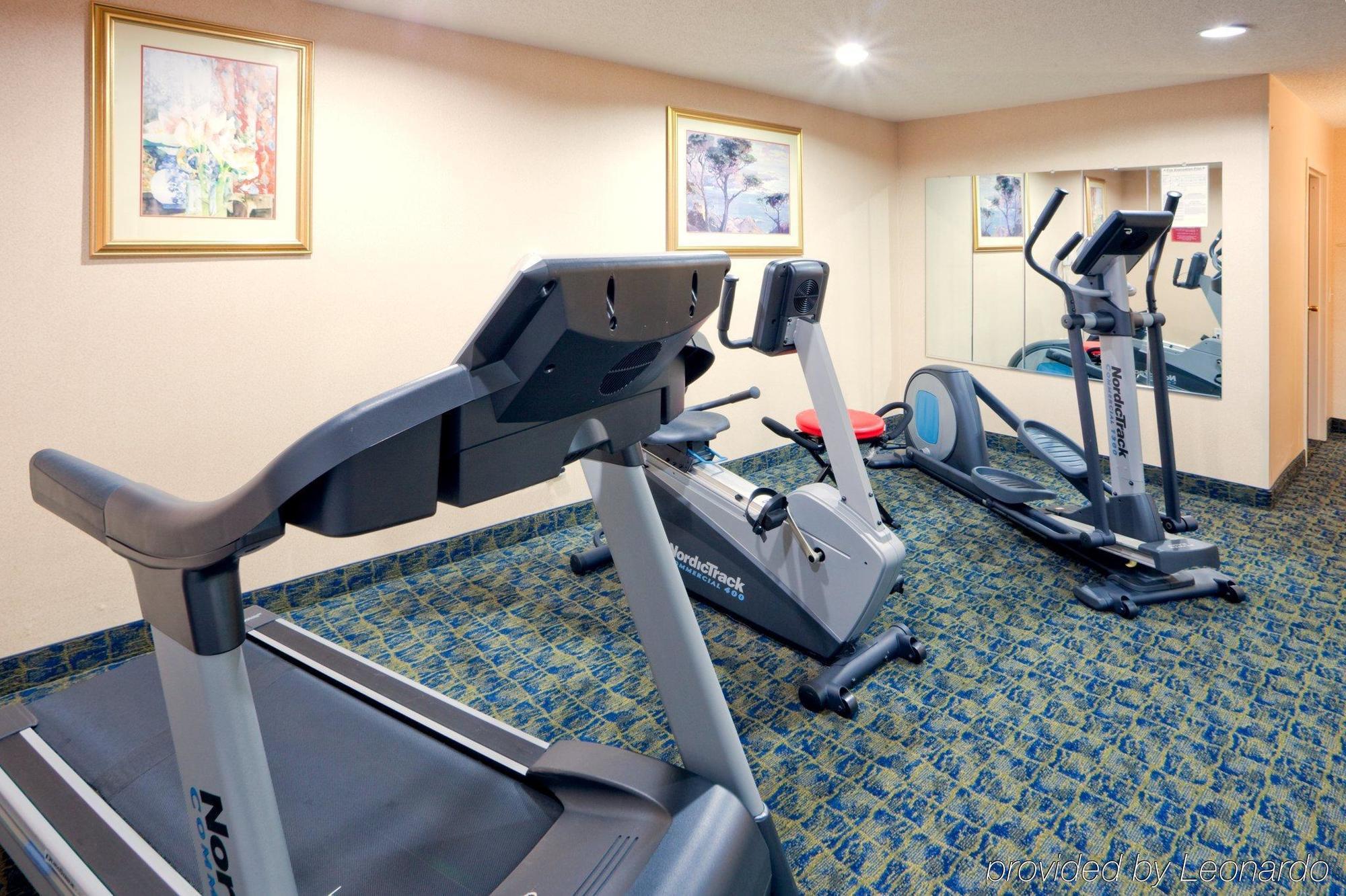Quality Inn Spring Mills - Martinsburg North Buitenkant foto